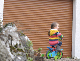 manual garage doors Saddleworth